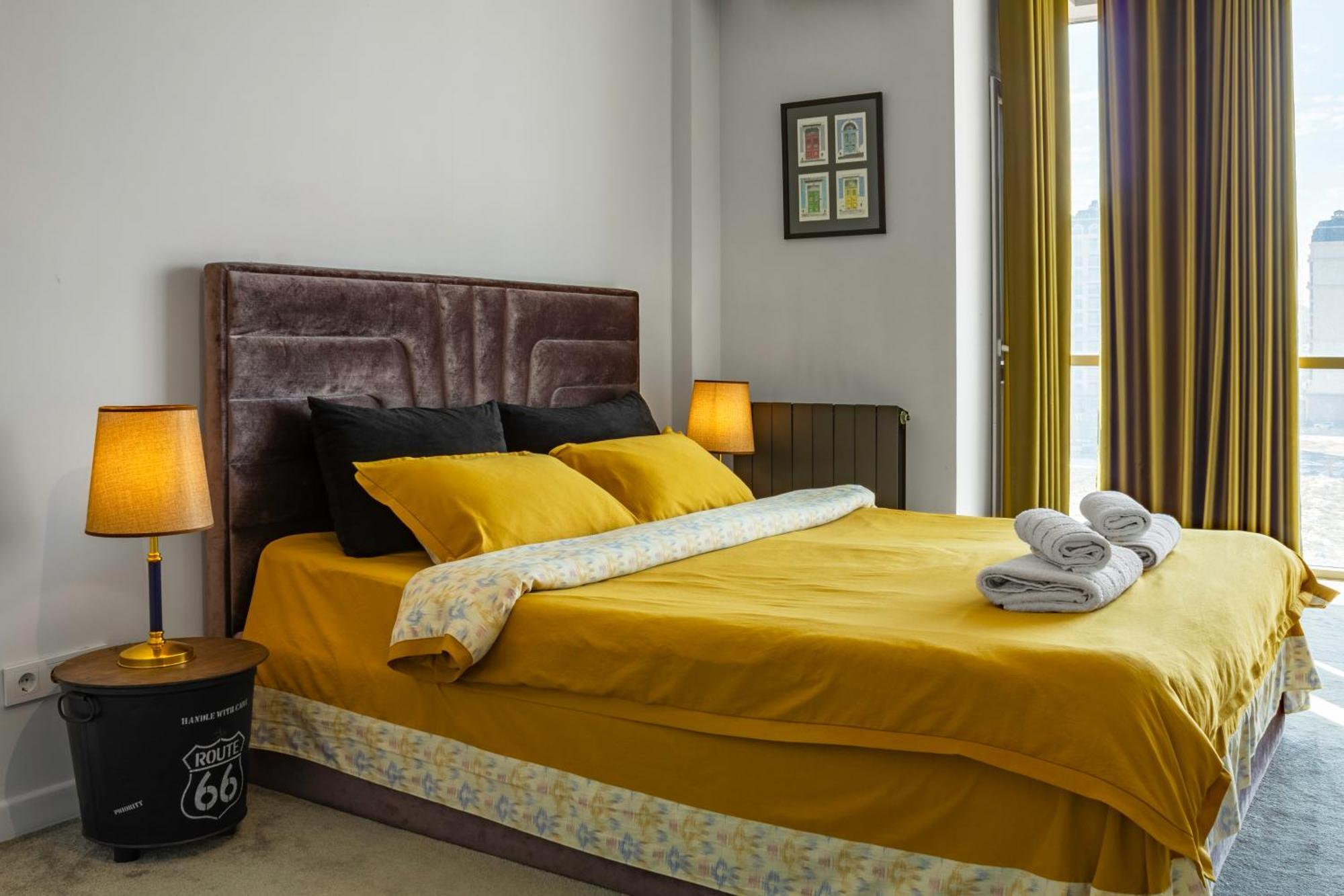 9Th And 6Th Floor Stylish Apartments With Mountainvista Bishkek Exterior foto