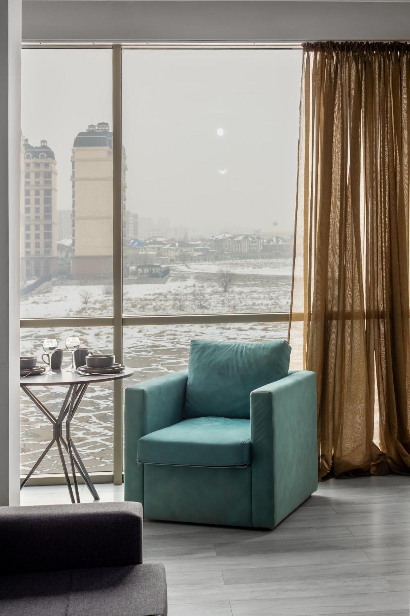 9Th And 6Th Floor Stylish Apartments With Mountainvista Bishkek Exterior foto